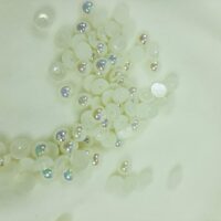 Полубусины жемчуг 6 мм молочный бензин 6316
