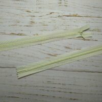 Молния потайная неразъемная, витая, Т3, 50см, нейлон, 121 слоновая кость 55767