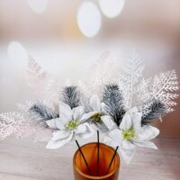 Новогодняя бутоньерка белая 40см НГМ1