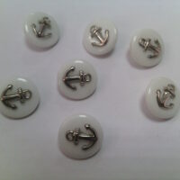 Пуговицы Турция 207 белые/черные