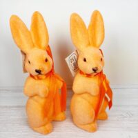 Декоративний Великодній Кролик 21.5см оранжевий 113-054