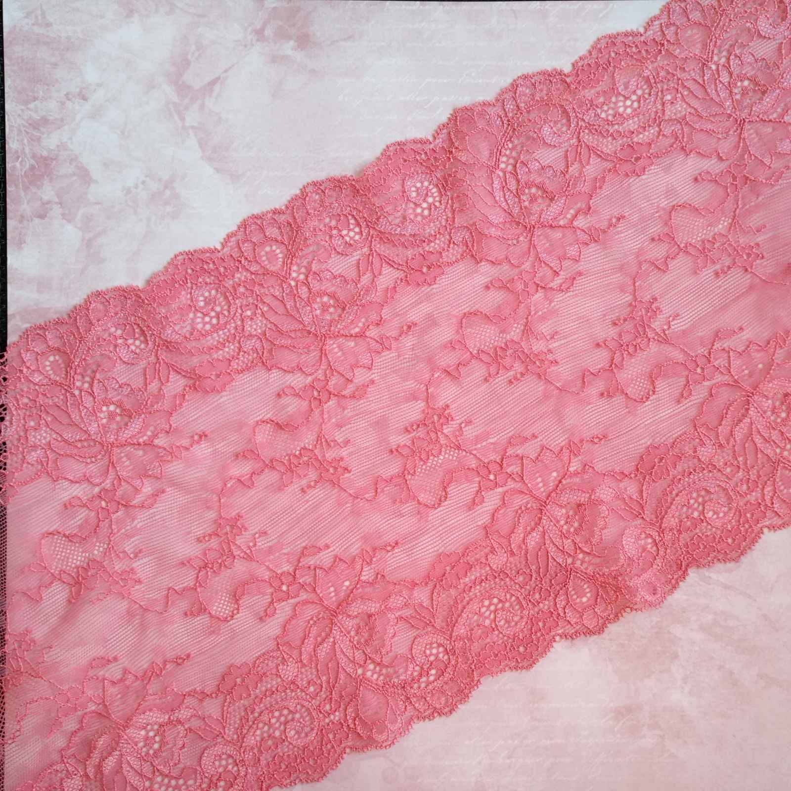 Кружево эластичное 20см розовое 9076