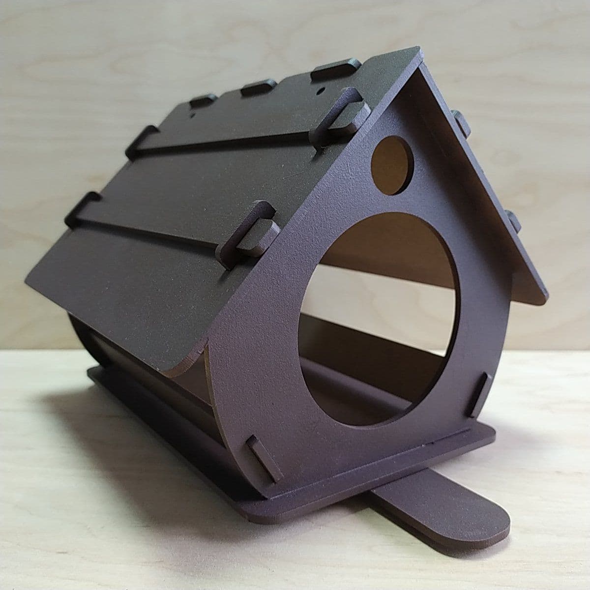 ПА-ДД-0022 Кормушка для птичек 18*19*16см, коричневая