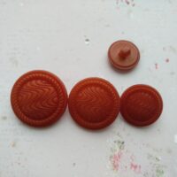 Пуговицы фигурные О-04-2 18мм рыжий