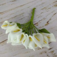 Бутоньерка каллы белая Б7