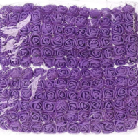 Букет роз из фома 2см с фатином 12шт сирень