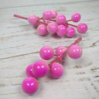 Веточка с ягодами сиреневая 7шт Я51