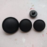 Пуговицы фигурные О-06 20мм черный