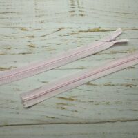 Молния потайная неразъемная, витая, Т3, 50см, нейлон, 3689 светло-розовый