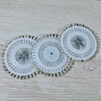 Шпилька на катушці 3,5см бiла кулька К3С9-390901