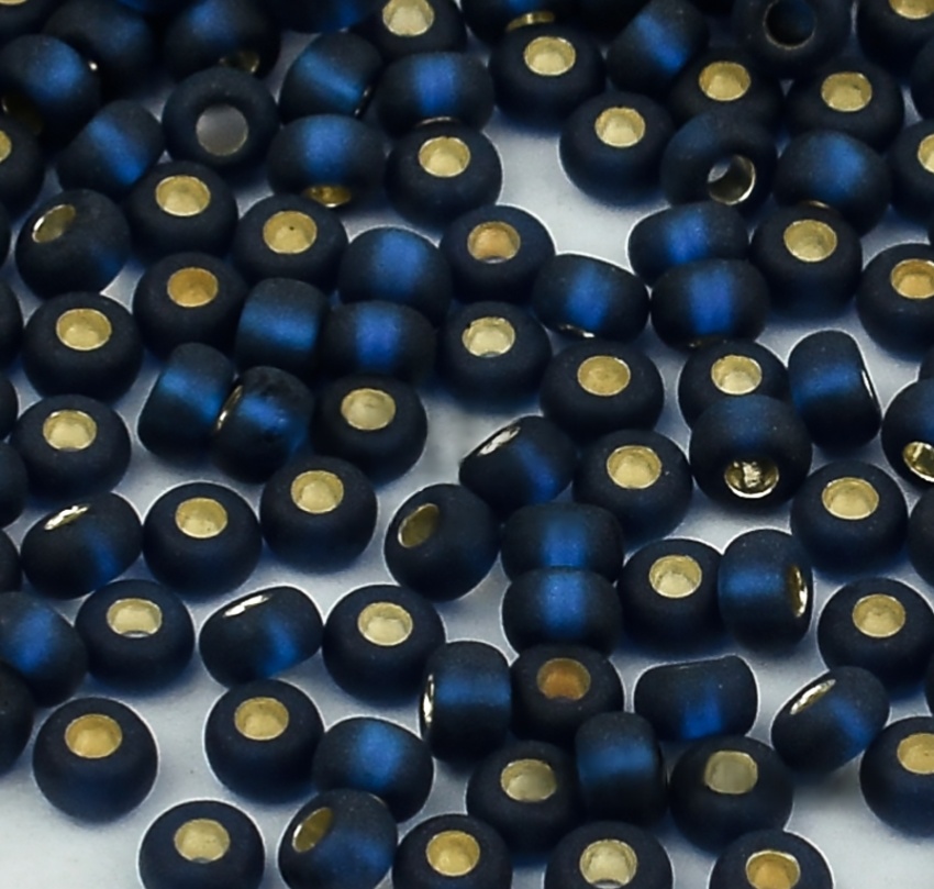 Бісер 67100/1 Preсiosa 10/0 блискучий синій темний матовий 25г