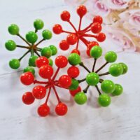 Ягода на веточке оранжевая/зеленая 10шт пучок Я58