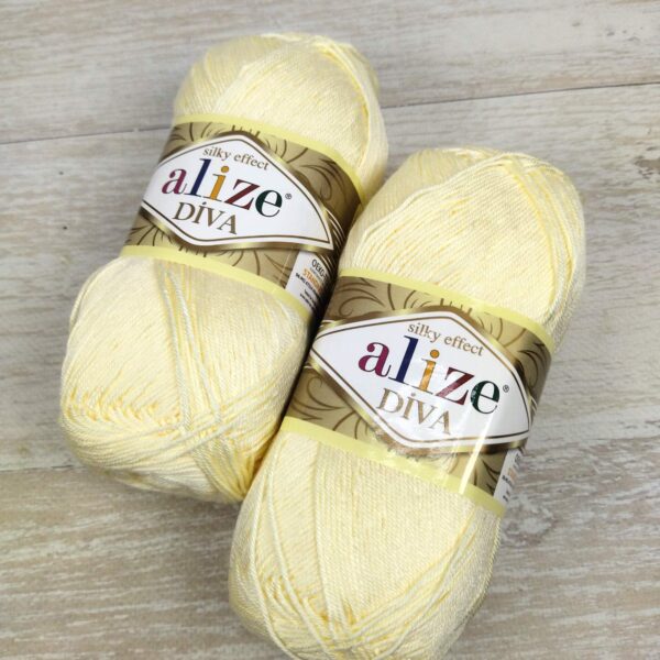 Алізе Діва (Alize Diva) 100г/350м 062 молочний