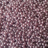 Бісер 17598 Preсiosa 10/0 пастельно-бузковий алебастр 25г