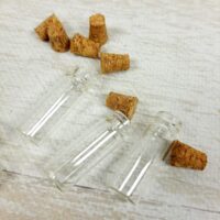 Стеклянная бутылочка ST-003 11*32мм с пробкой