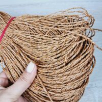 Рафія соломка пасмо 200-400г вагова люрекс темно-бежевий з золотом