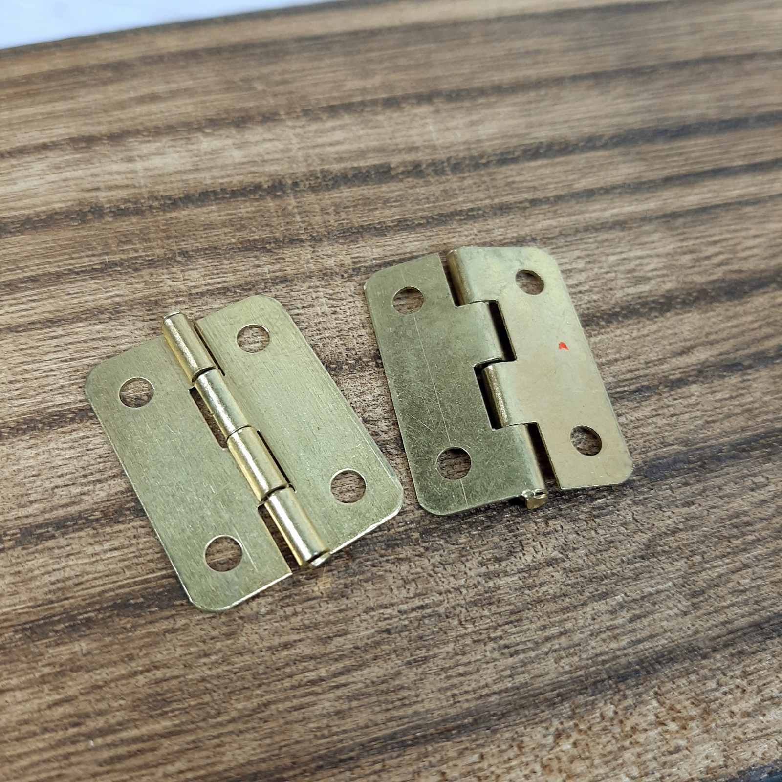 Петля В-011-2 латунь 16*12мм