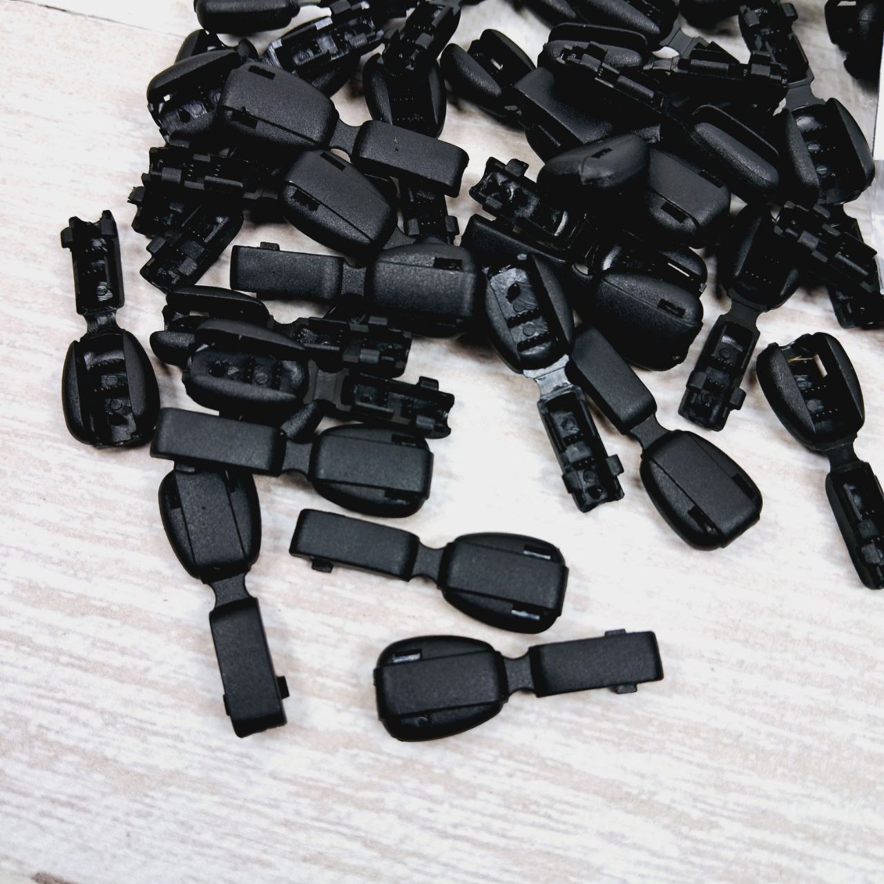 Стопор (фіксатор) для шнура 116/1 чорний