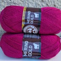 Мадам Трікоте Меріно Голд Нью (Madame Tricote Merino Gold New) 100г/400м 103 фуксия