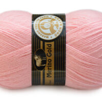 Мадам Трікоте Меріно Голд (Madame Tricote Merino Gold) 100г/400м 039 світло-рожевий