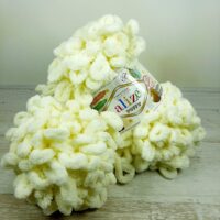 Алізе Пуффі (Alize Puffy) 100г/9,5м 062 світло-молочний