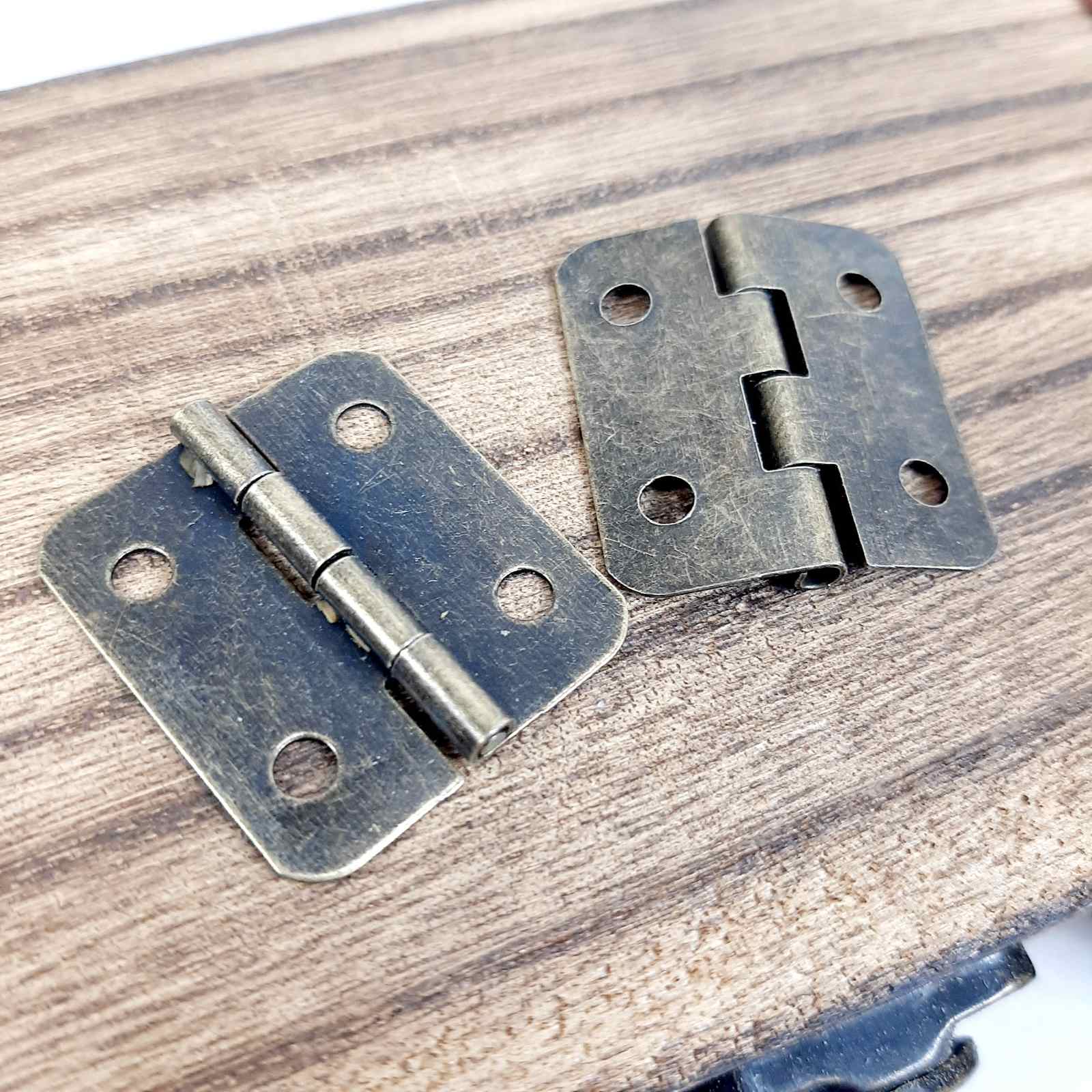 Петля В-027-7 стара латунь 30*25мм