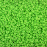Бісер 08756/1 Preсiosa 10/0 зелений кристальний з неоновим отвором матовий 25г