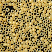 Бісер 42181 Preсiosa 10/0 жовтий перламутровий 25г
