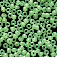 Бісер 62161 Preciosa 10/0 салатовий перламутровий 25г