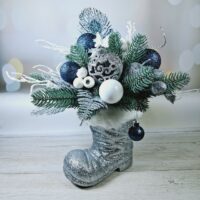 Новорічна композиція "Срібний чобіток" срібло 30*25см