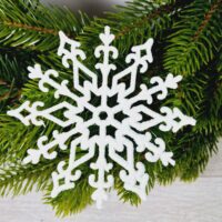 Сніжинка 11см біла пластик 619459