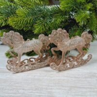 Фігурка пластик Кінь на санях 10*10см матовий капучино з блиском 612755