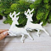 Фігурка оксамит Олень 12*10см бiлий 612577