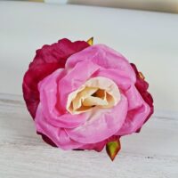 Роза бутон ГИГАНТ с подлистником розовый с кремовым VIP B-013