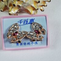 Сережки Метелики з рожевим камінцем в золоті 1,7*1,7см