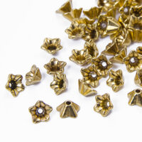 Шапочки для бусин Цветок 8,5*5мм антическое золото 4шт
