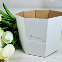 Восьмигранна коробочка 12*15см бiла 32000