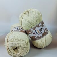 Алізе Белла (Alize Вella) 100г/360м 01 кремовий