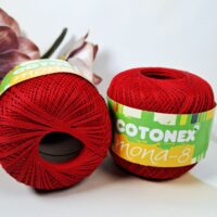 Мадам Трікоте Мона (Madame Tricote Mona) 50г/330м 068 червоний