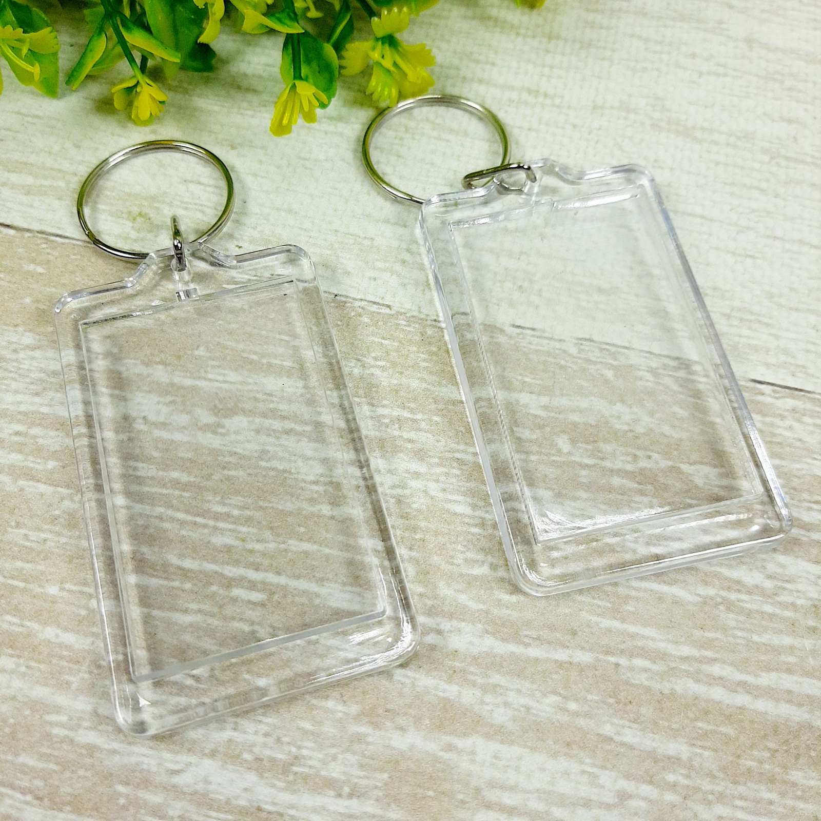 Акриловая заготовка для брелка. 26*37мм (Фото 20*25мм).