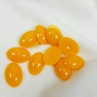 Ніс овальний плоский жовтий клейовий 8*20мм