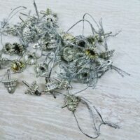 Кріплення із пластику для пінопластових виробів 231388 1шт