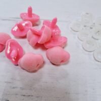 Ніс плюшевий трикутний рожевий 18*26мм