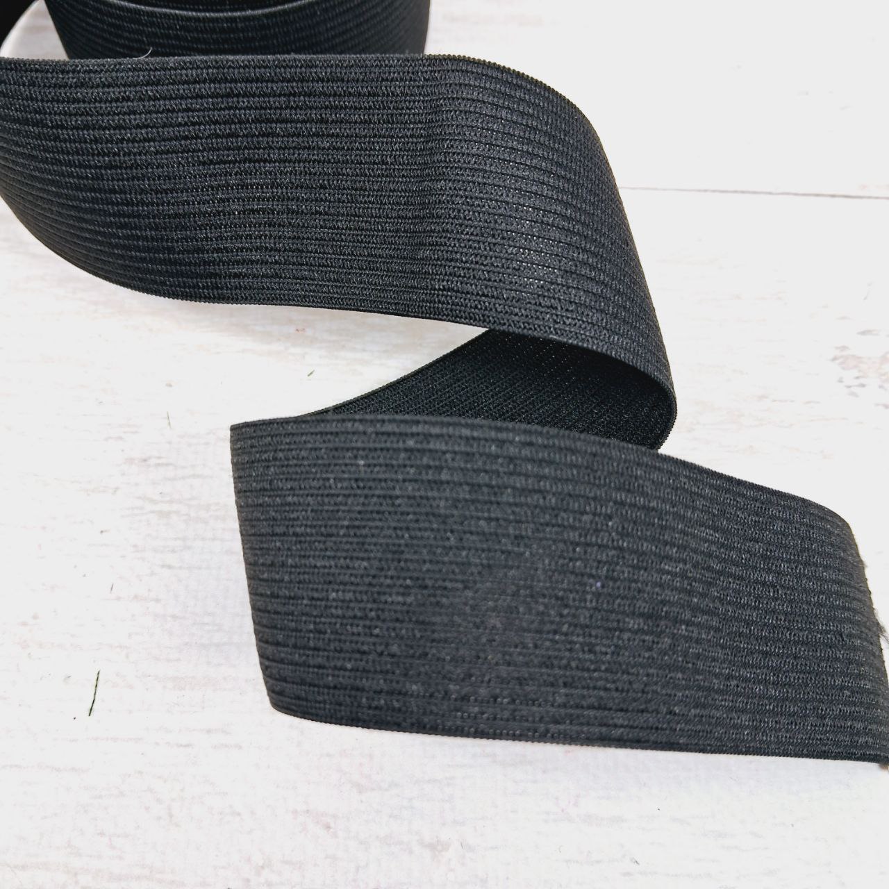 Гумка еластична плоска 40мм чорна щільна 7112