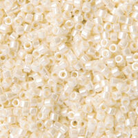 Бісер Miyuki Delica Beads 11/0 5г DB-1900 перлиновий молочний насичений