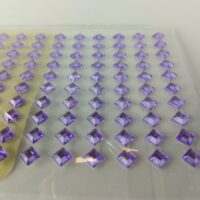 Камешки на липучке ромб 4мм 140шт сиреневые 4707