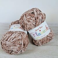 Аванті Ярн Плюш 100г/120м 895 беж