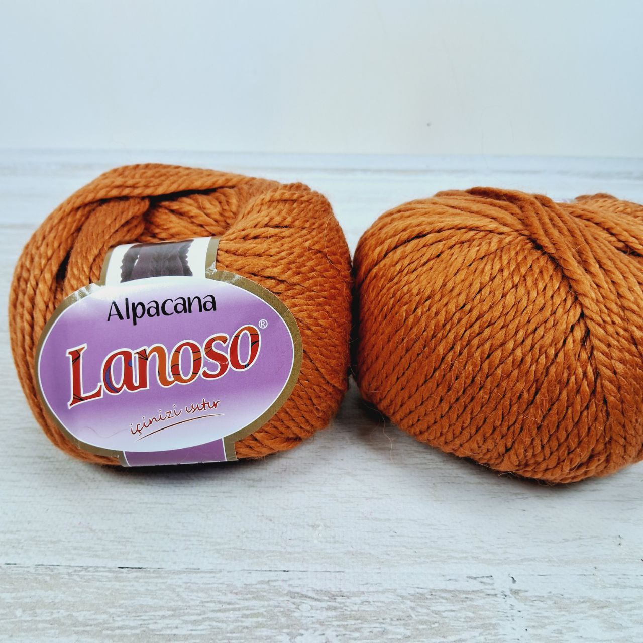 Ланосо Алпакана (Lanoso Alpacana) 100г/130м 3023 оранж