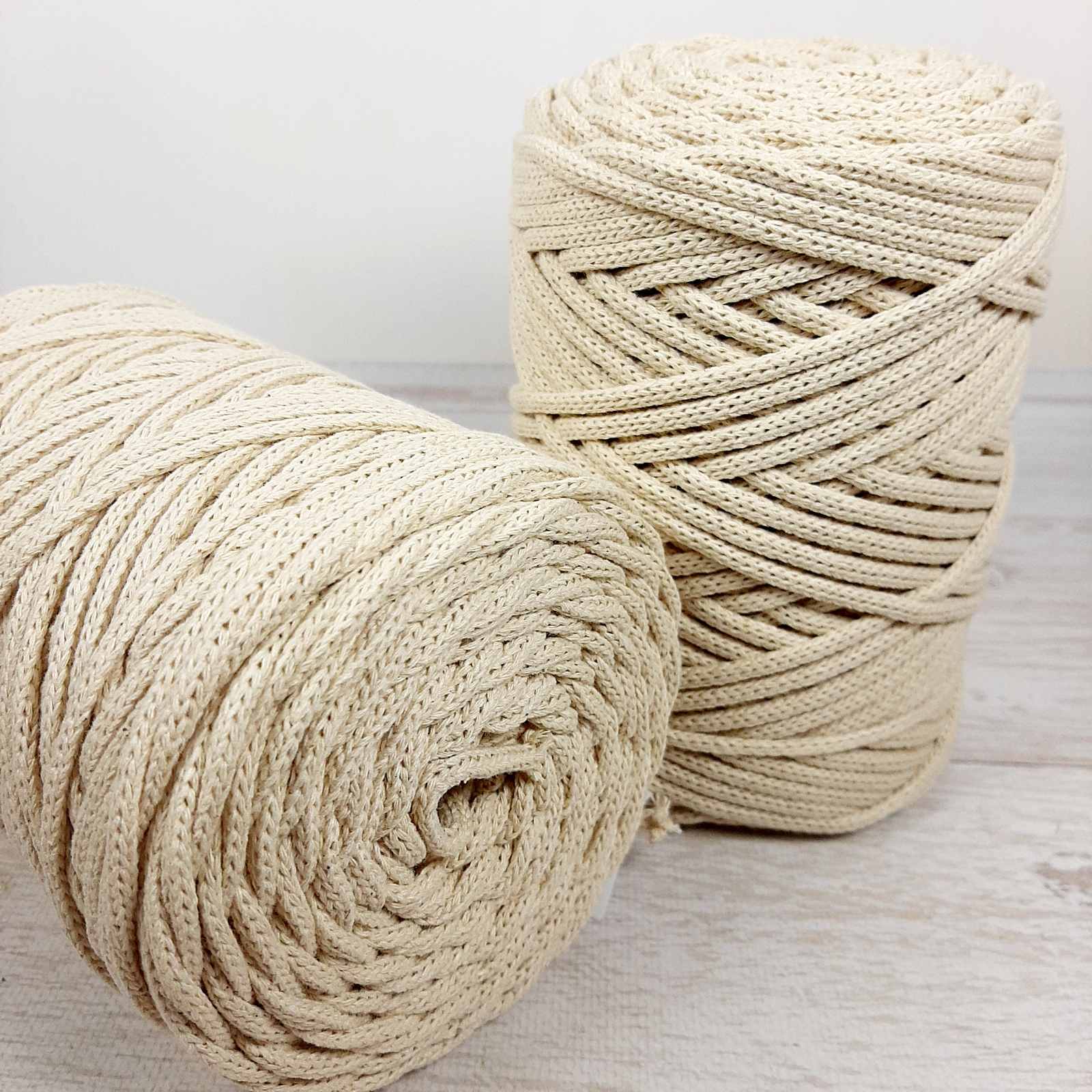 Шнур бавовняний в'язаний 100м 4мм №571 натуральний