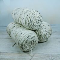 Сток акрил однотон 100г/190м білий твід